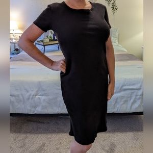 NWT FOREVER 21 BLACK SIZE LARGE SLIT ON SIDE SHORT SLEEVE DRESS LIGHTWEIGHT KNIT